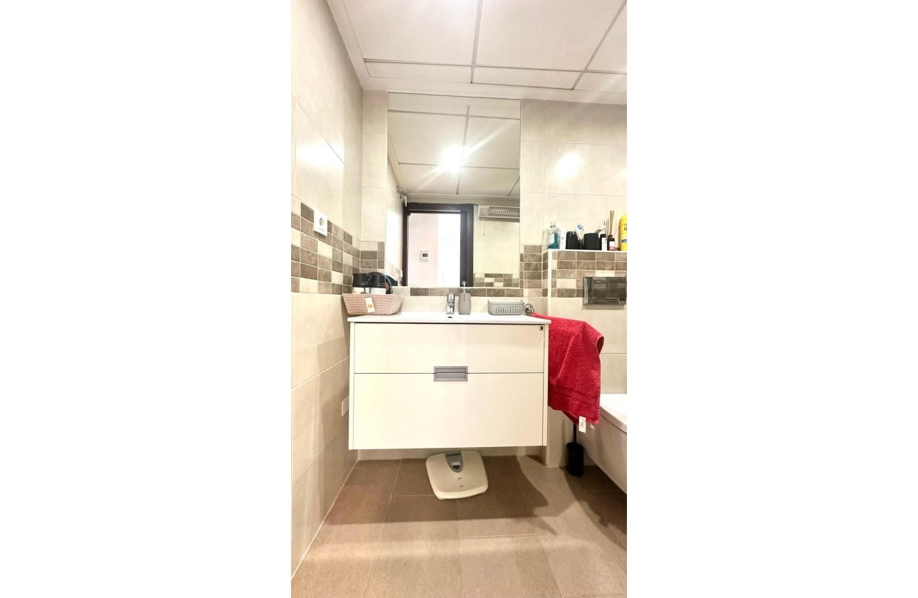 Herverkoop - Town House -
Torrevieja - Aguas Nuevas