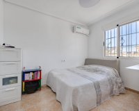 Herverkoop - Town House -
Torrevieja - Aguas Nuevas