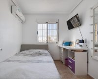 Herverkoop - Town House -
Torrevieja - Aguas Nuevas