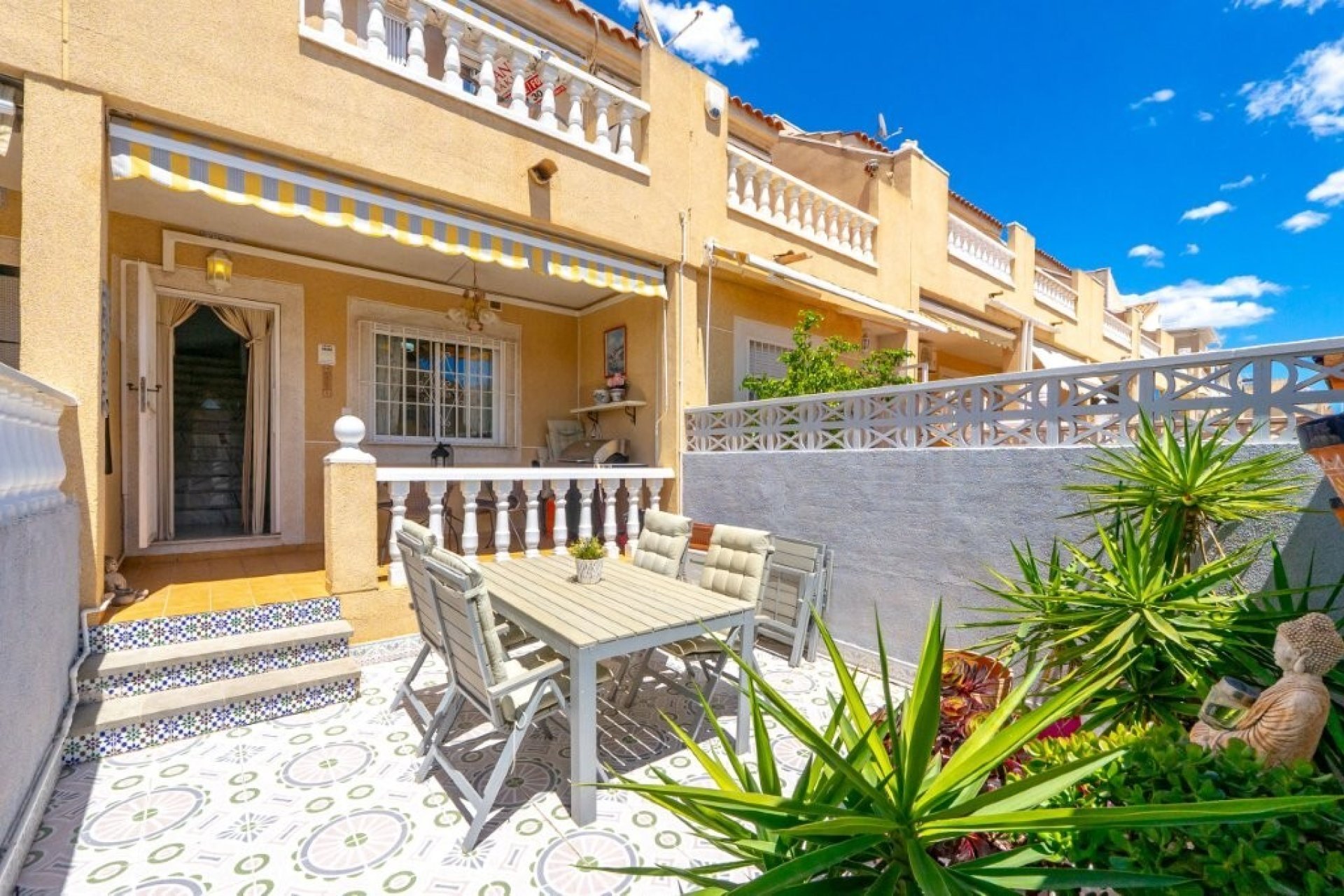 Herverkoop - Town House -
Torrevieja - Aguas Nuevas