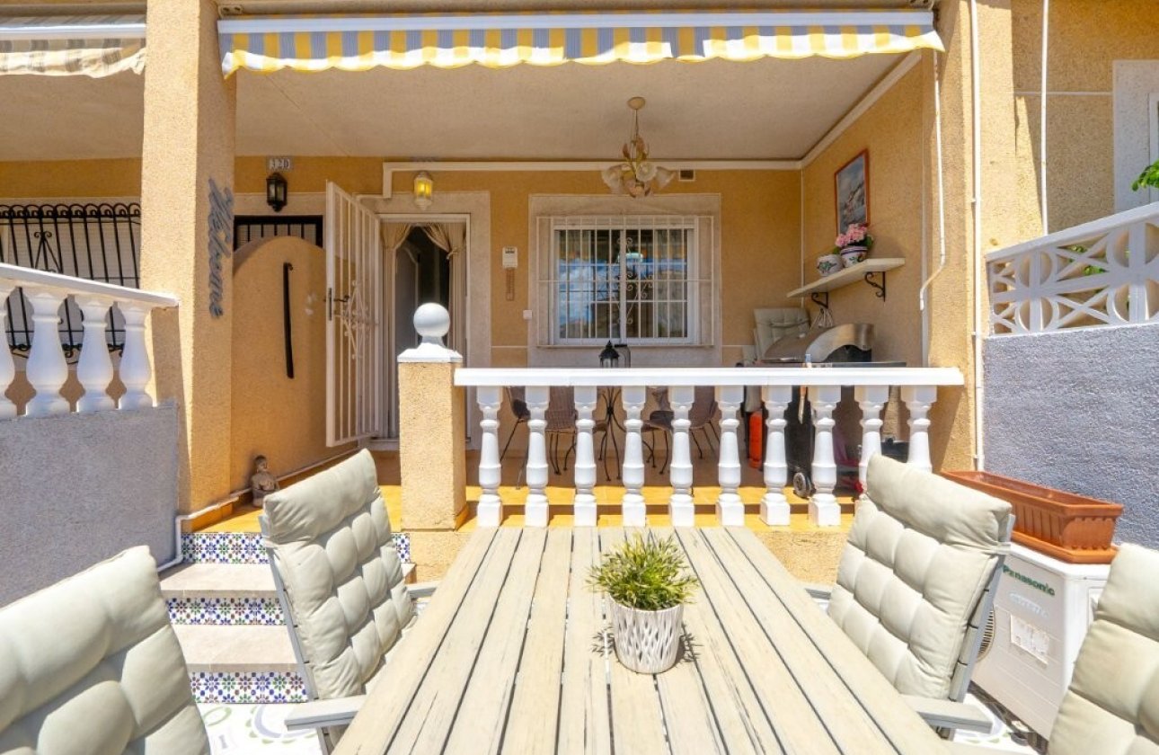 Herverkoop - Town House -
Torrevieja - Aguas Nuevas