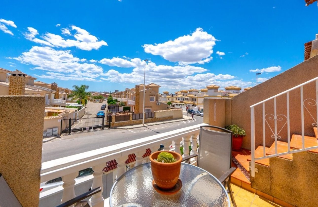 Herverkoop - Town House -
Torrevieja - Aguas Nuevas
