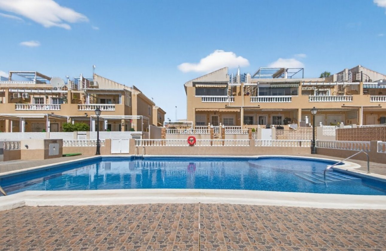 Herverkoop - Town House -
Torrevieja - Aguas Nuevas