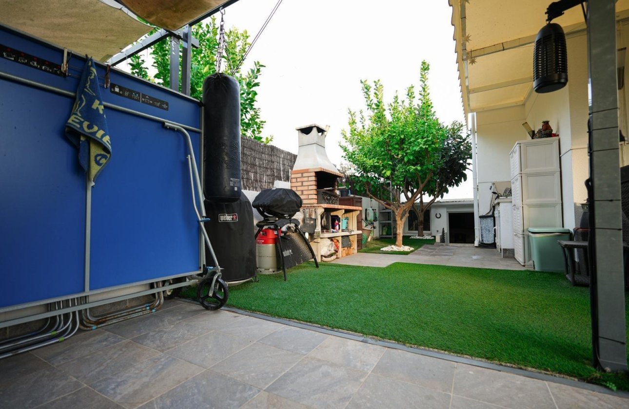 Herverkoop - Town House -
Torrevieja - Aguas Nuevas