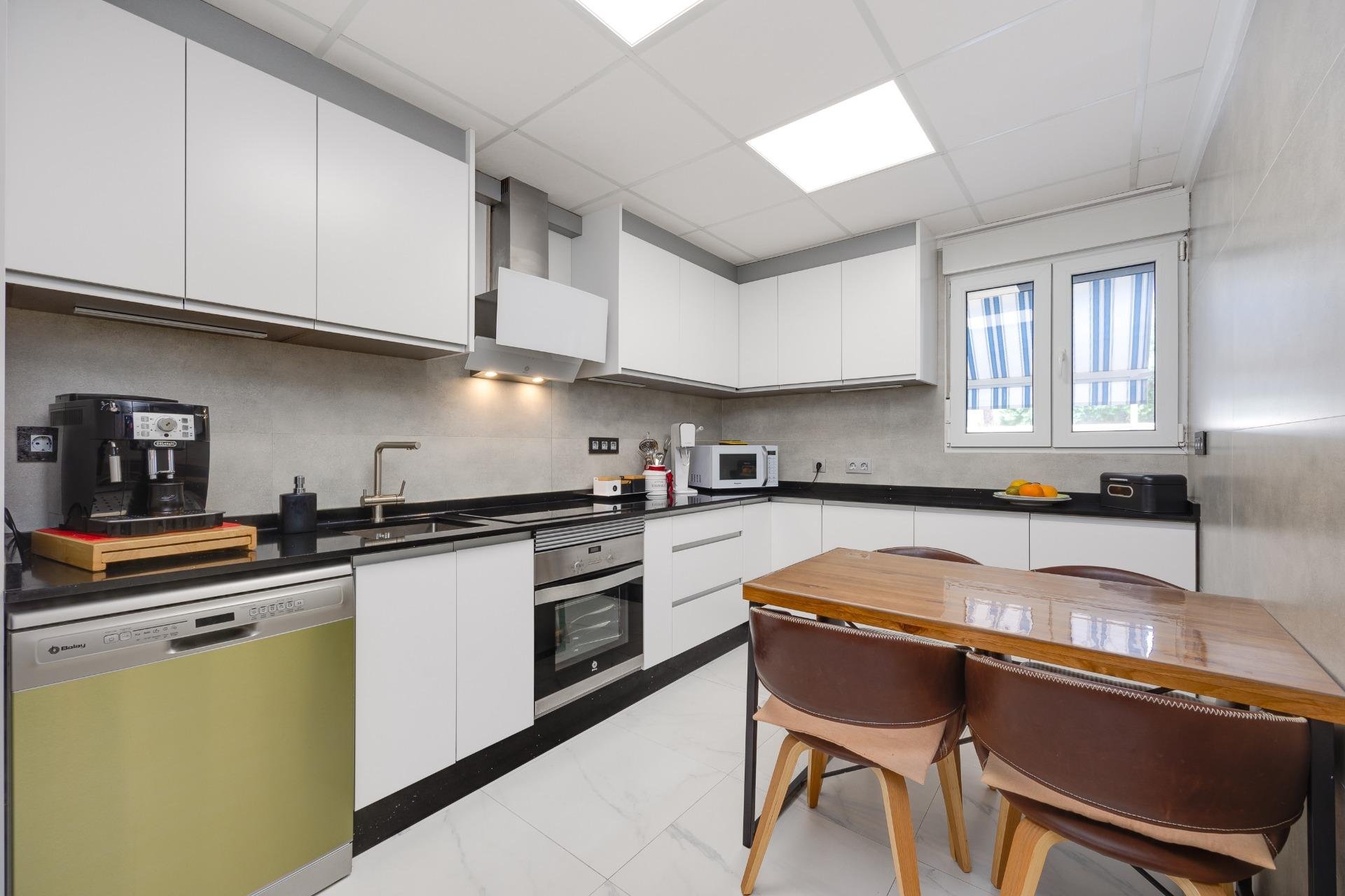 Herverkoop - Town House -
Torrevieja - Aguas Nuevas
