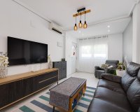 Herverkoop - Town House -
Torrevieja - Aguas Nuevas