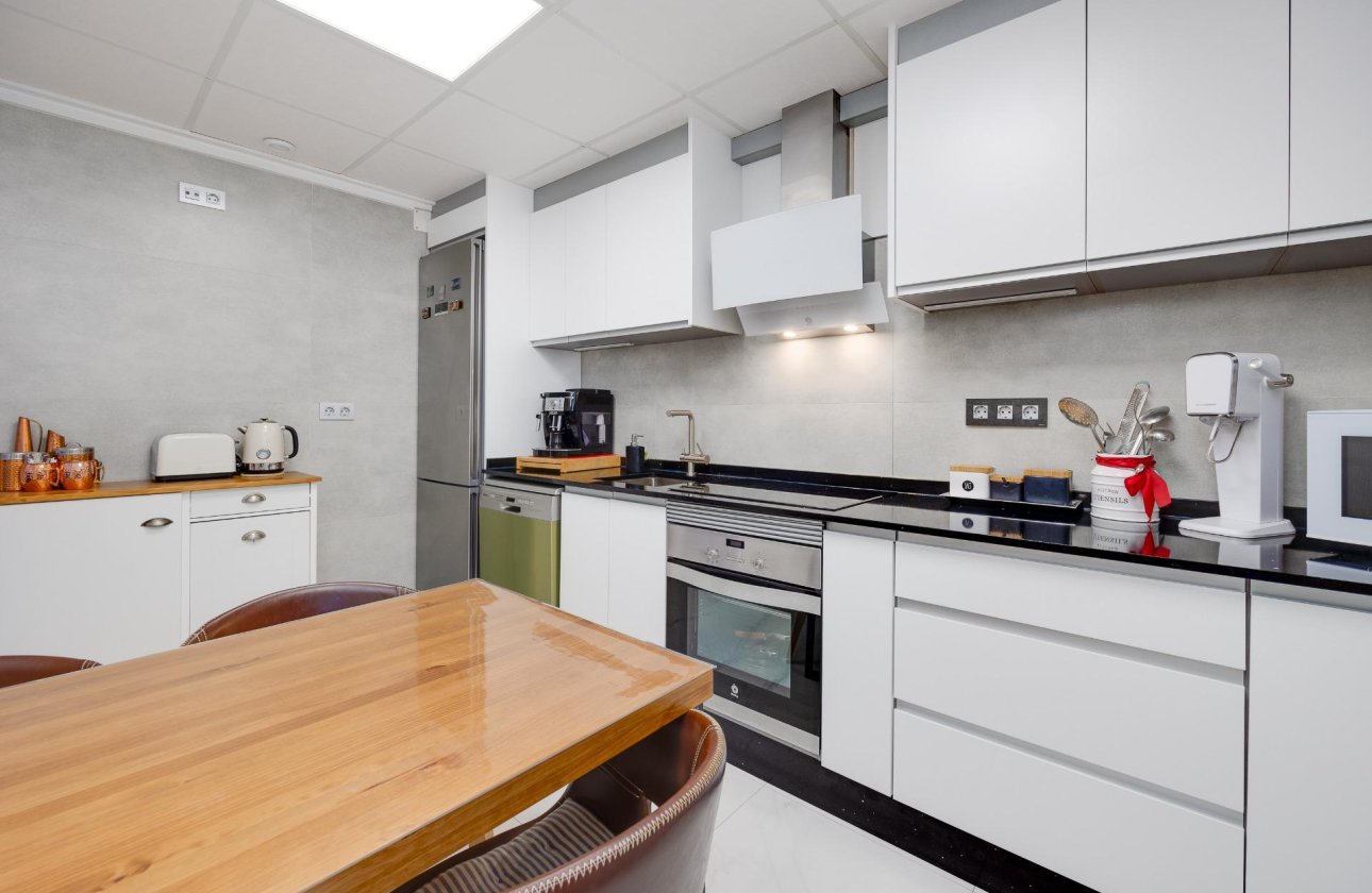 Herverkoop - Town House -
Torrevieja - Aguas Nuevas