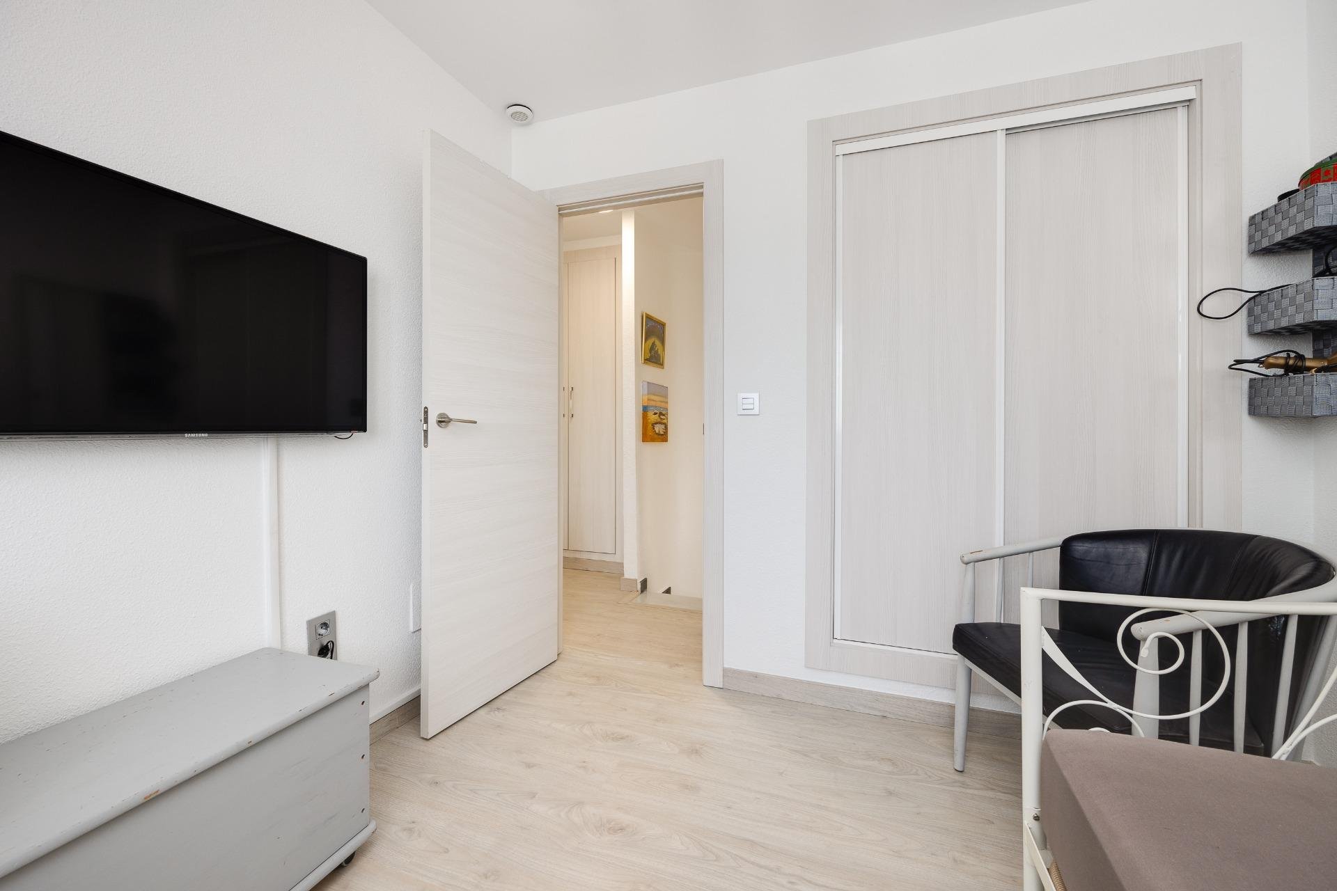 Herverkoop - Town House -
Torrevieja - Aguas Nuevas