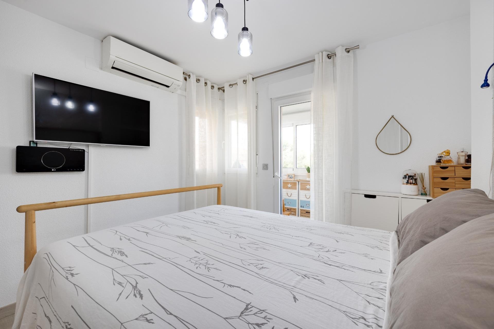 Herverkoop - Town House -
Torrevieja - Aguas Nuevas