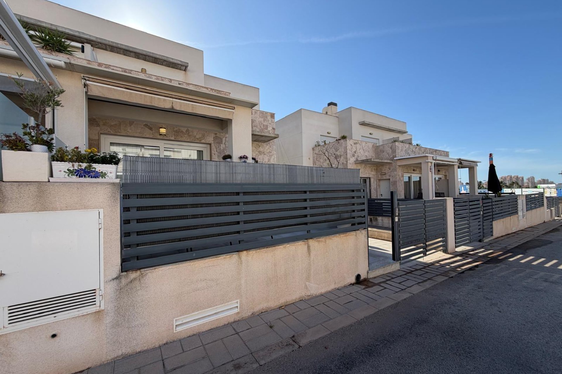 Herverkoop - Town House -
Torrevieja - Aguas Nuevas