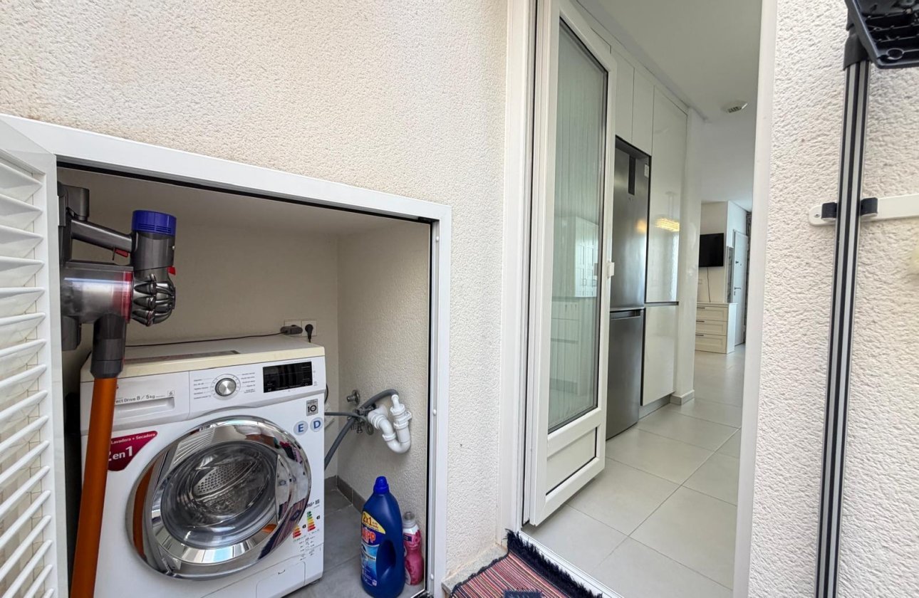 Herverkoop - Town House -
Torrevieja - Aguas Nuevas