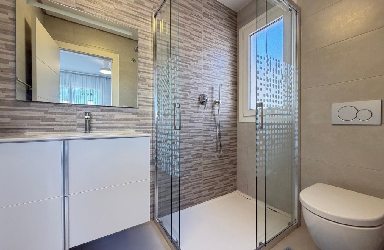 Herverkoop - Town House -
Torrevieja - Aguas Nuevas