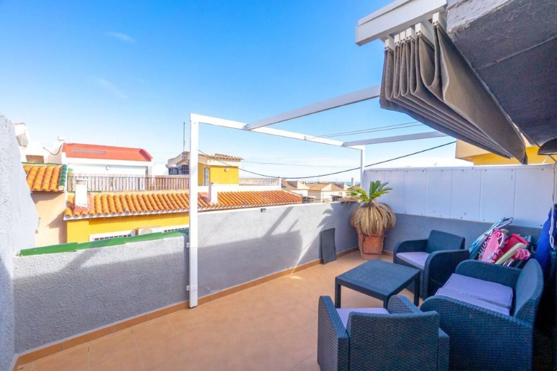 Herverkoop - Town House -
Torrevieja - Cabo Cervera