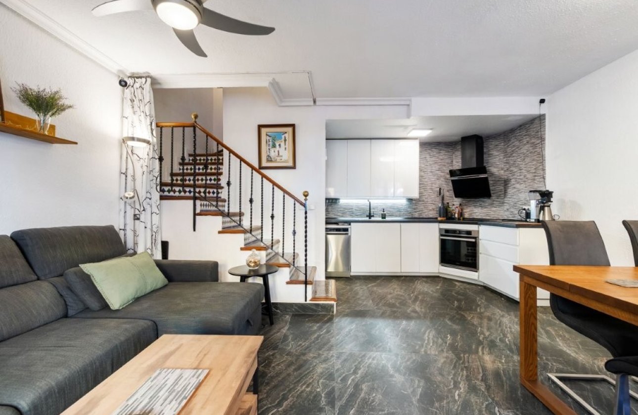 Herverkoop - Town House -
Torrevieja - Cabo Cervera