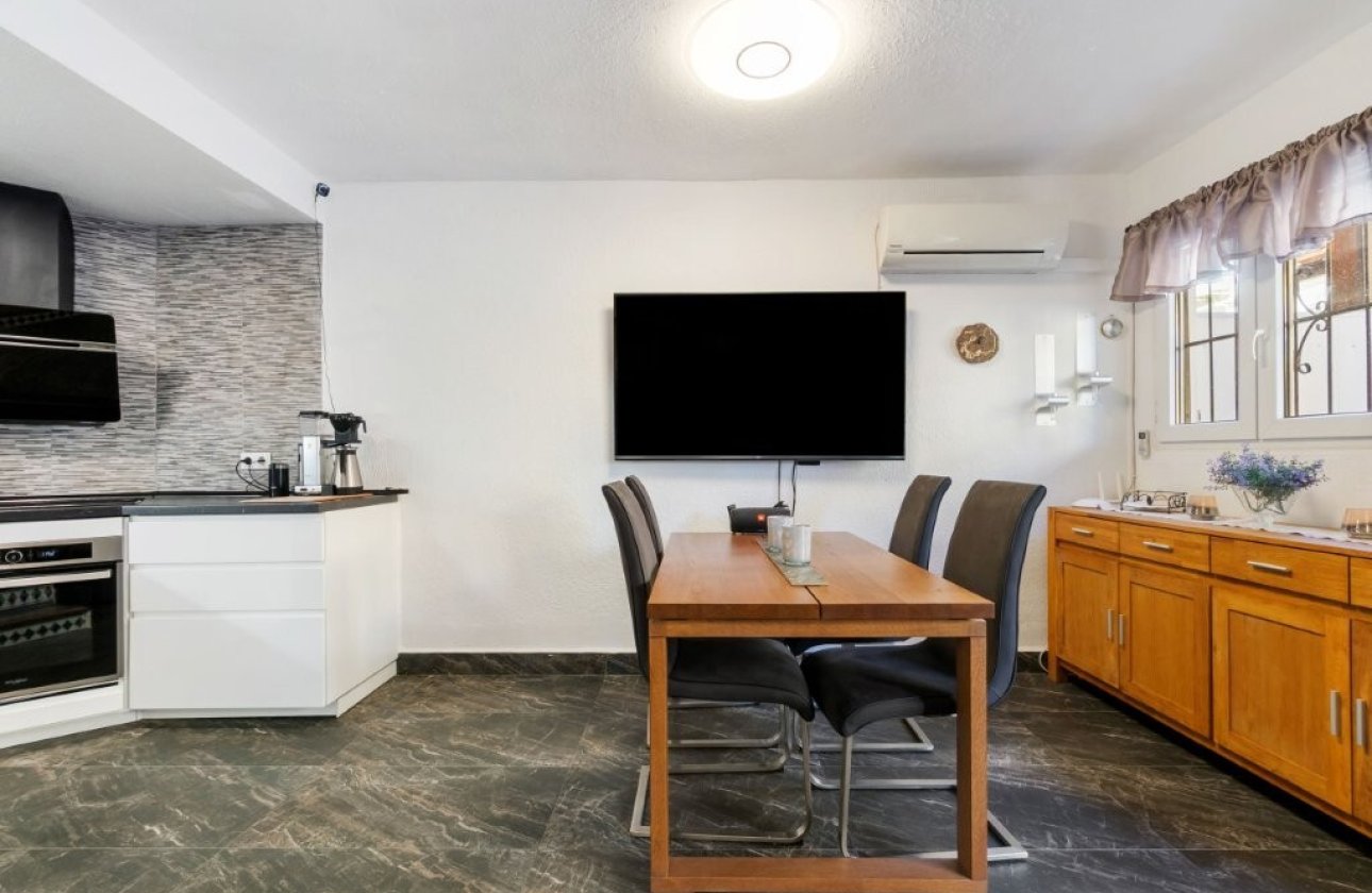 Herverkoop - Town House -
Torrevieja - Cabo Cervera