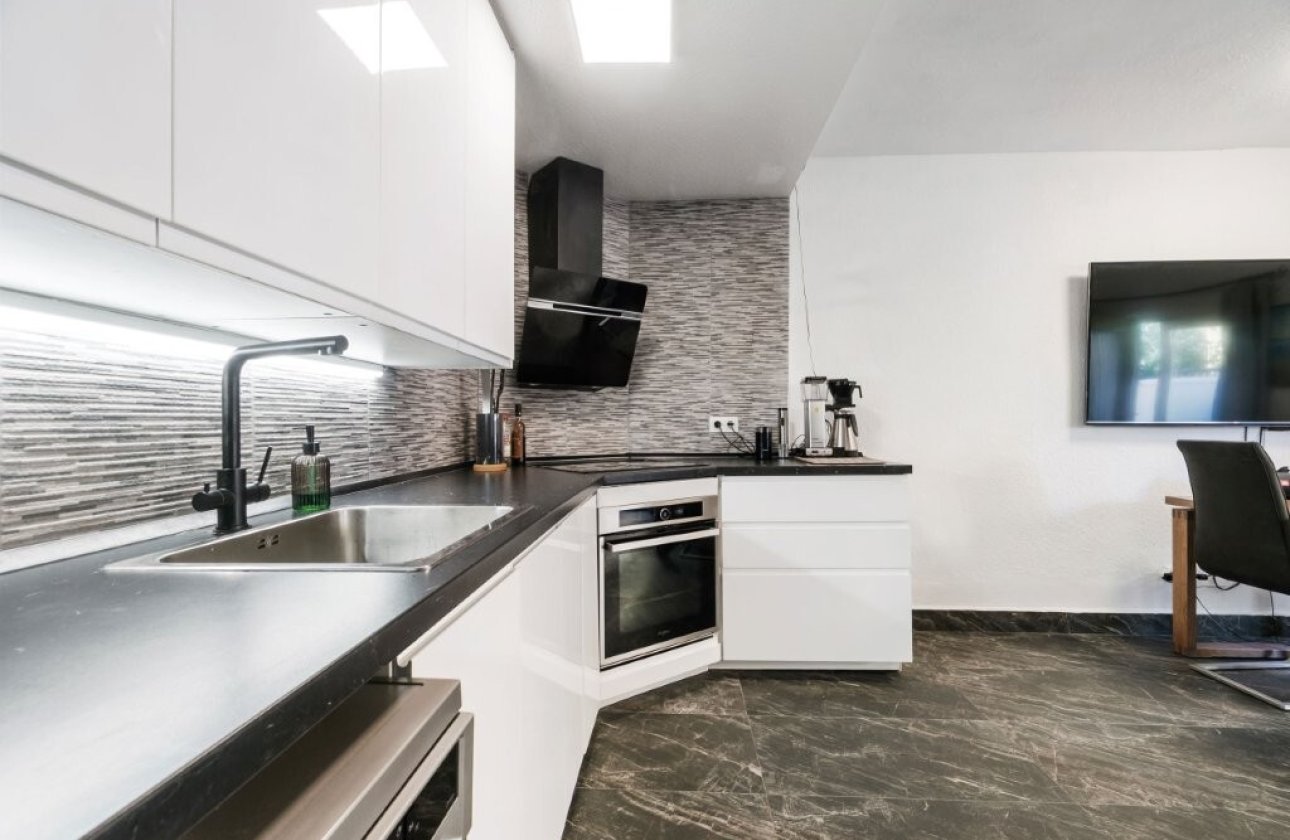 Herverkoop - Town House -
Torrevieja - Cabo Cervera