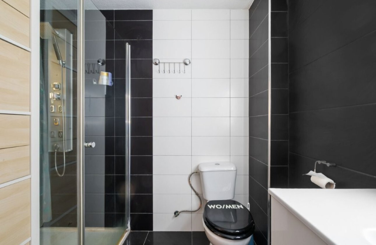 Herverkoop - Town House -
Torrevieja - Cabo Cervera