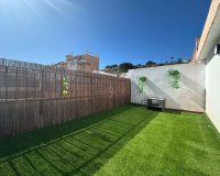Herverkoop - Town House -
Torrevieja - Cabo Cervera