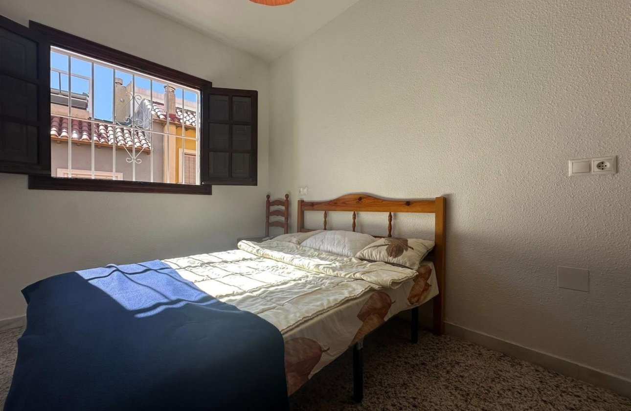 Herverkoop - Town House -
Torrevieja - Cabo Cervera