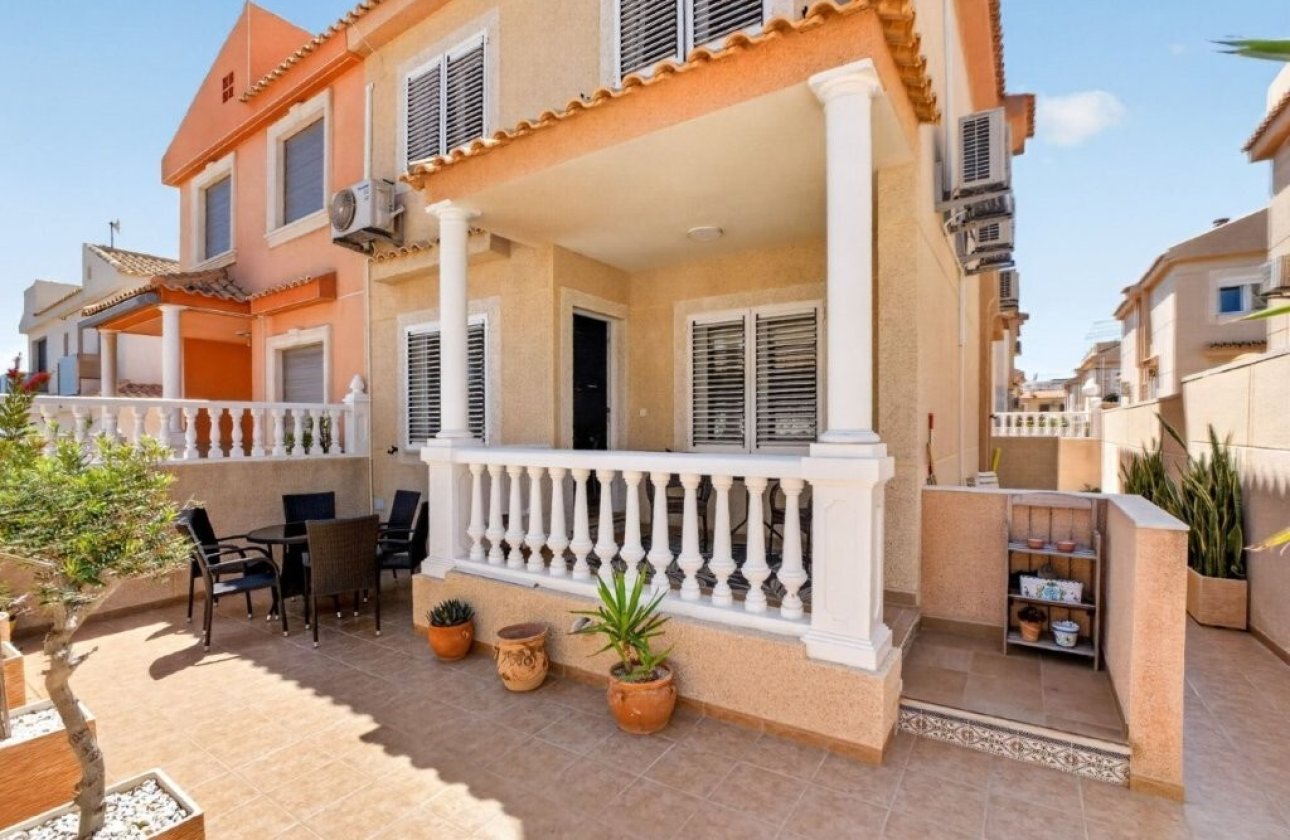 Herverkoop - Town House -
Torrevieja - Cabo Cervera