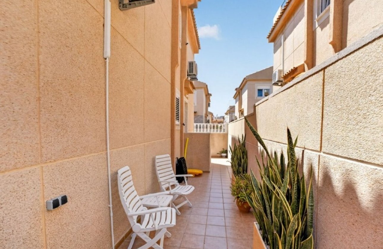 Herverkoop - Town House -
Torrevieja - Cabo Cervera