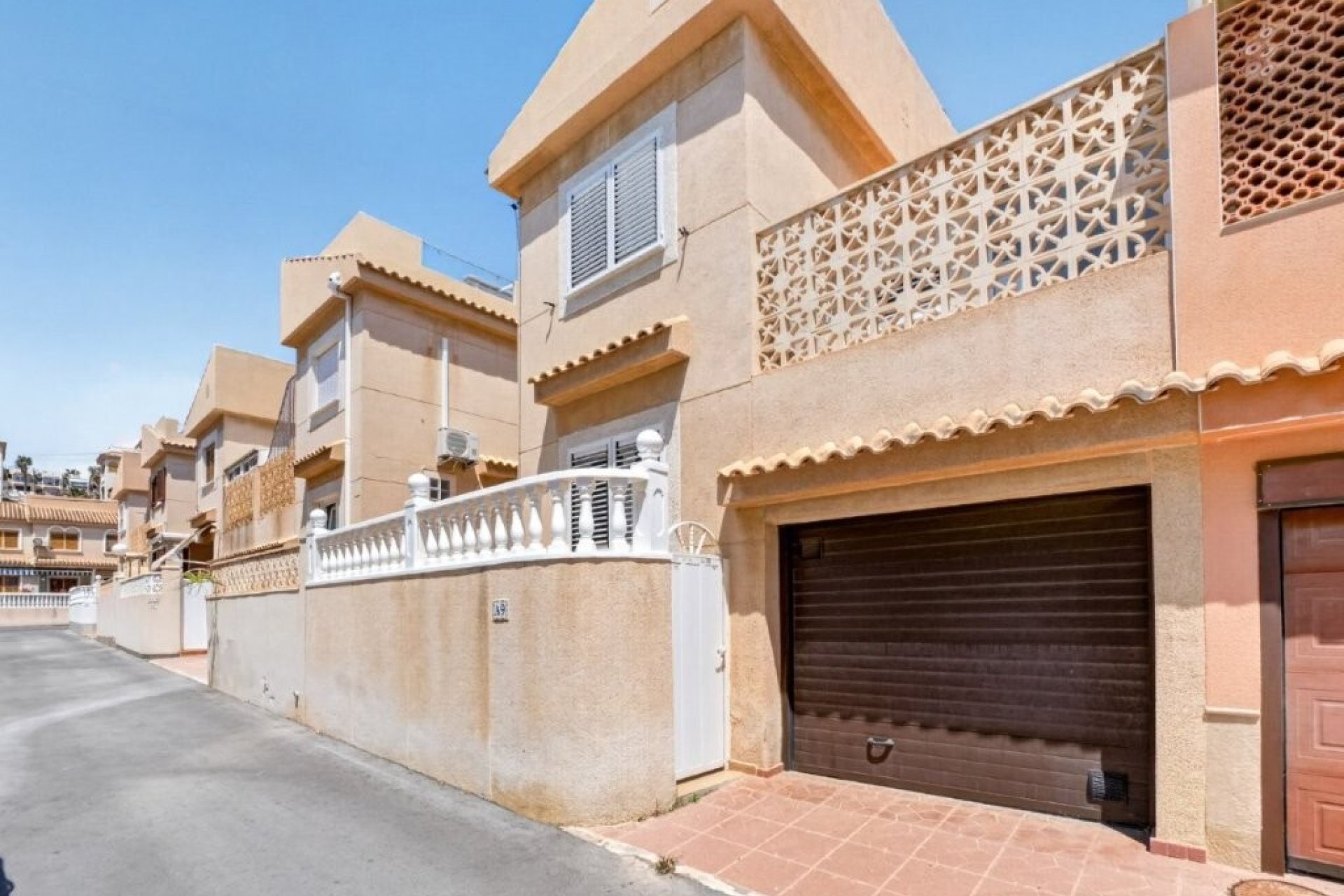 Herverkoop - Town House -
Torrevieja - Cabo Cervera