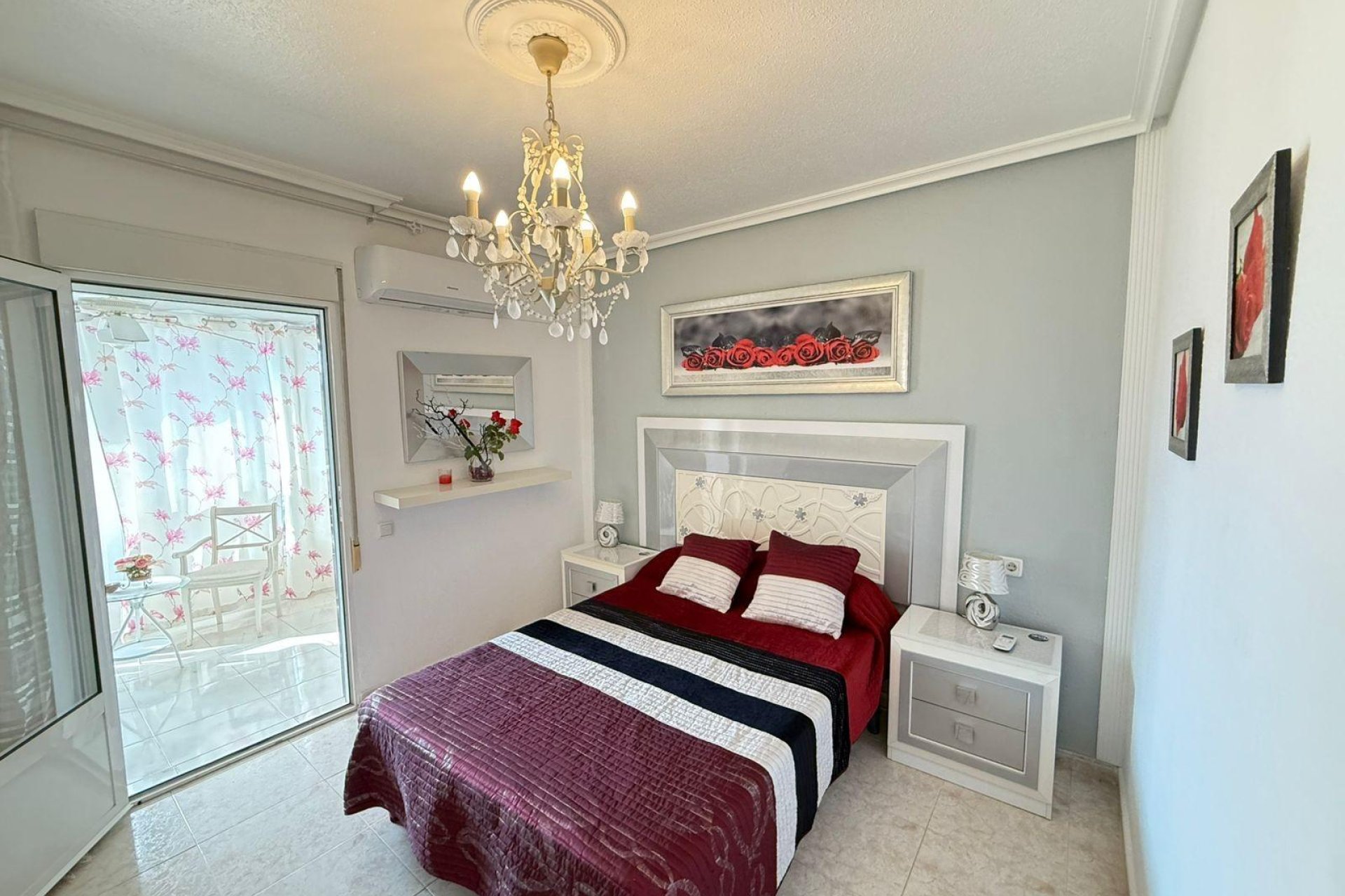 Herverkoop - Town House -
Torrevieja - Calas Blanca