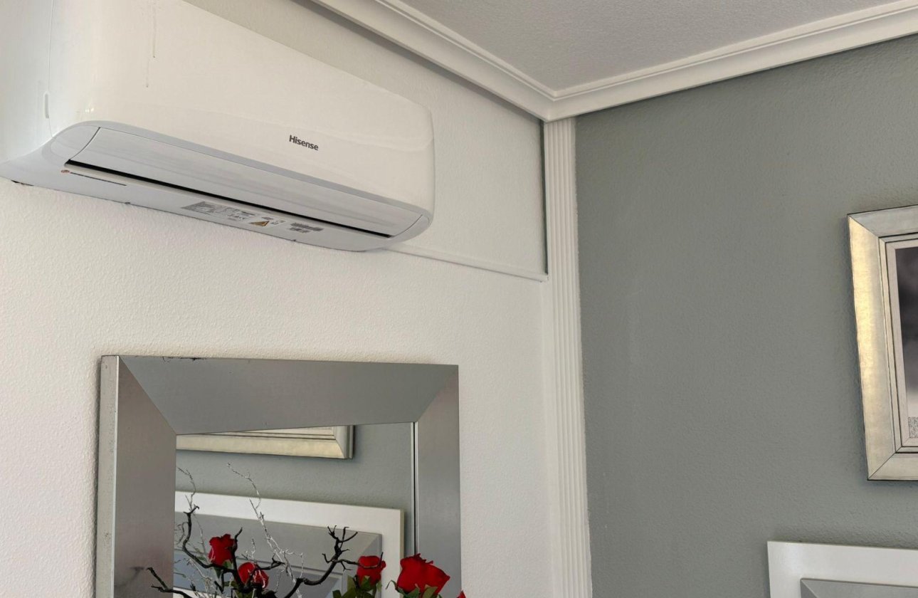 Herverkoop - Town House -
Torrevieja - Calas Blanca