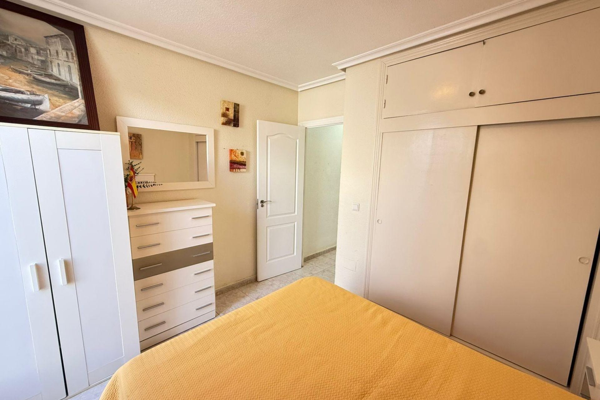 Herverkoop - Town House -
Torrevieja - Calas Blanca