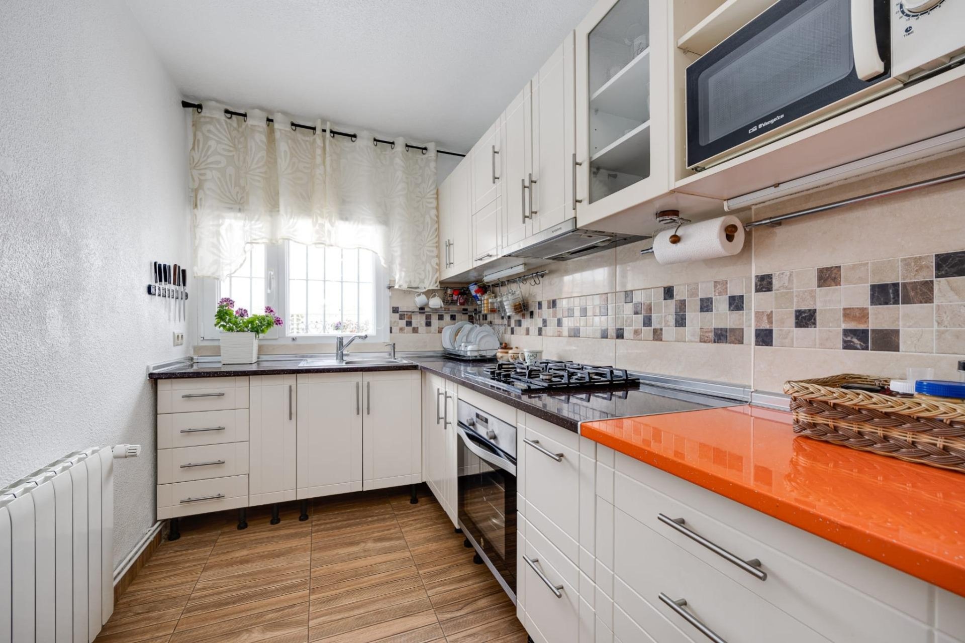 Herverkoop - Town House -
Torrevieja - Calas Blanca