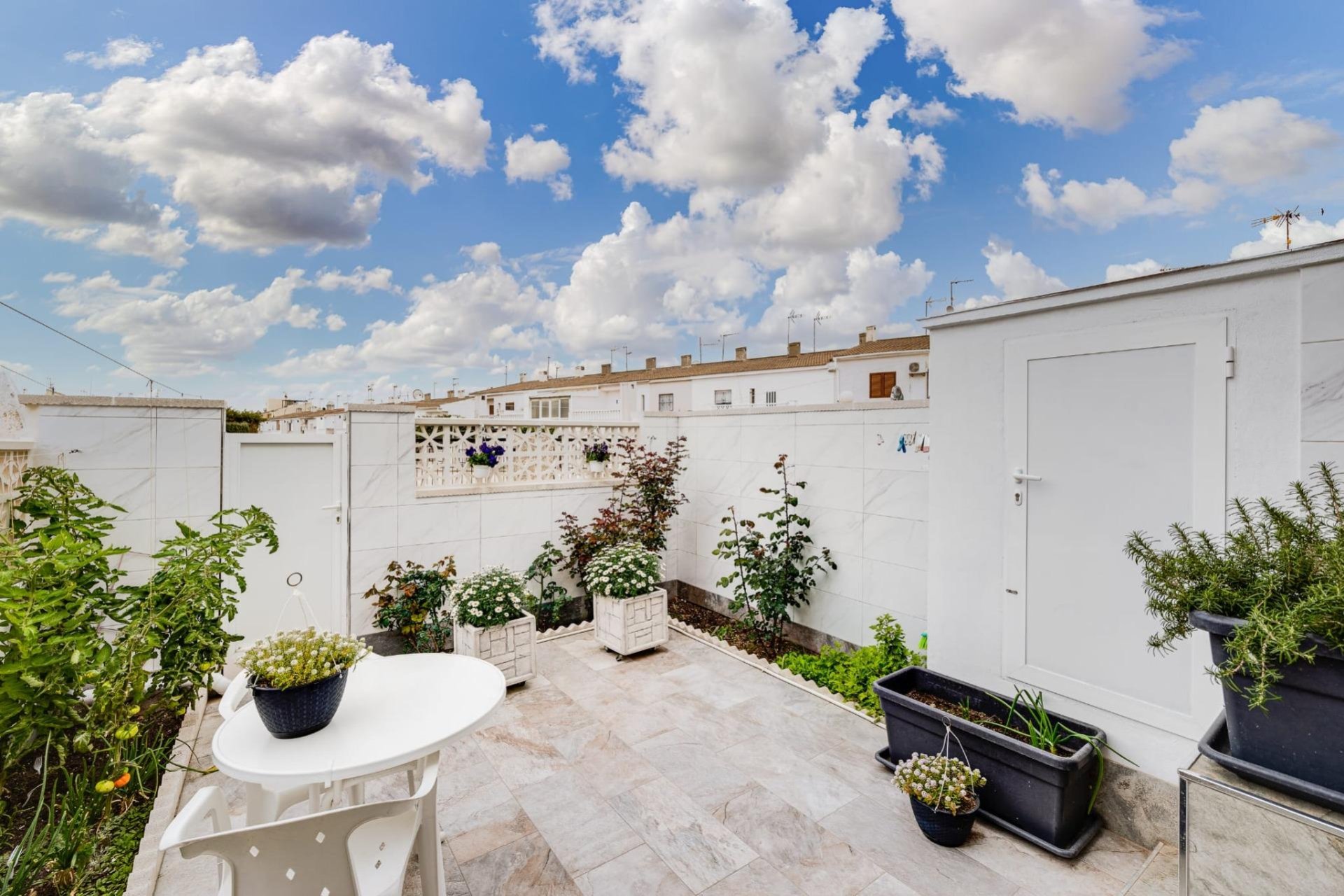 Herverkoop - Town House -
Torrevieja - Calas Blanca