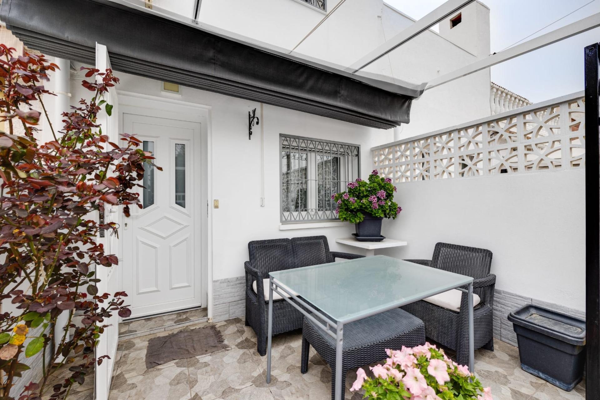 Herverkoop - Town House -
Torrevieja - Calas Blanca