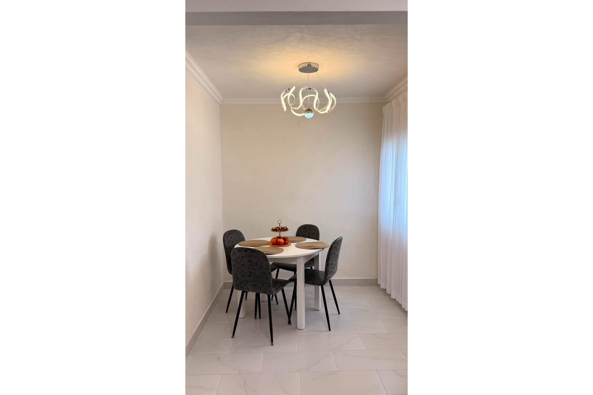 Herverkoop - Town House -
Torrevieja - Calas Blanca