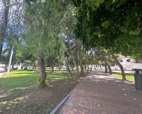 Herverkoop - Town House -
Torrevieja - Calas Blanca