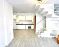 Herverkoop - Town House -
Torrevieja - Carrefour