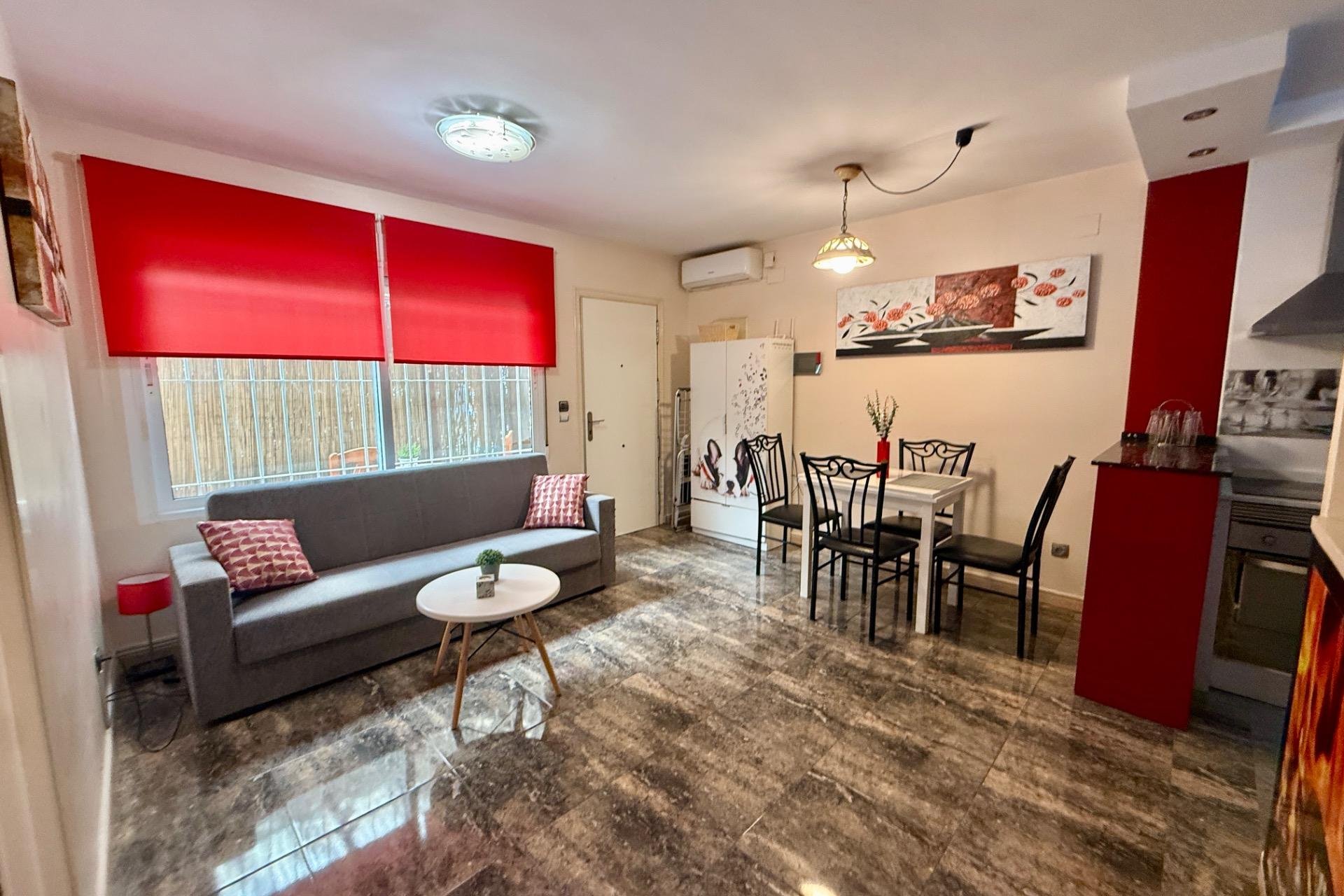 Herverkoop - Town House -
Torrevieja - Carrefour