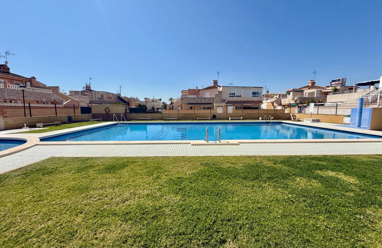 Herverkoop - Town House -
Torrevieja - Carrefour