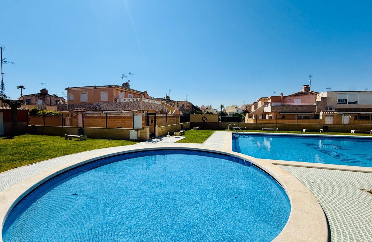 Herverkoop - Town House -
Torrevieja - Carrefour
