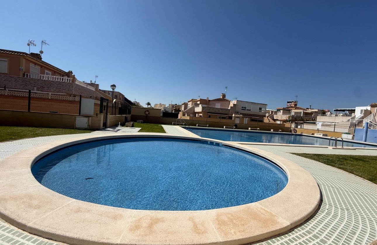 Herverkoop - Town House -
Torrevieja - Carrefour
