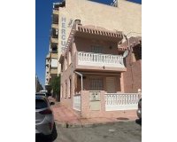 Herverkoop - Town House -
Torrevieja - Centro