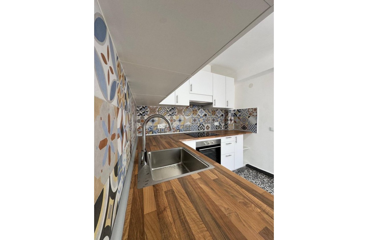 Herverkoop - Town House -
Torrevieja - Centro