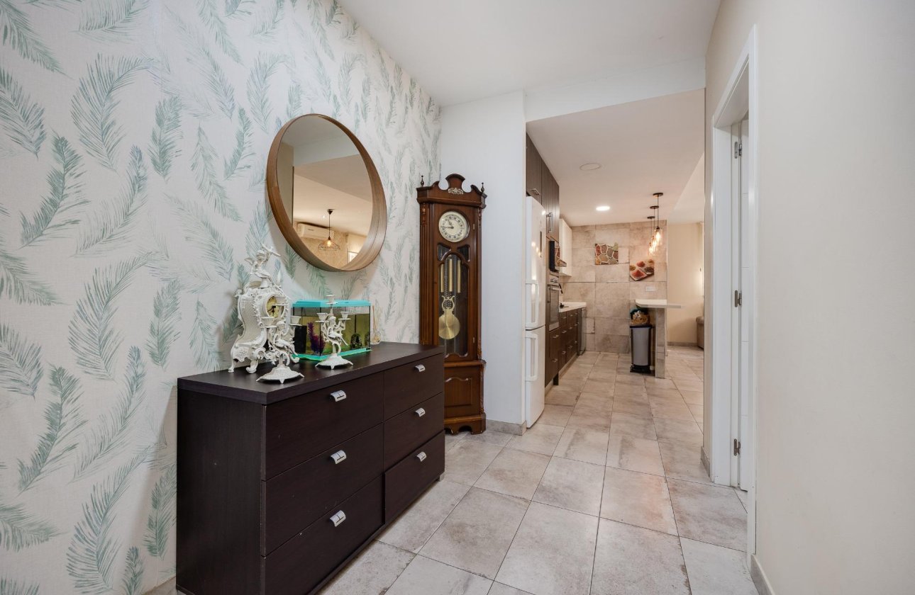 Herverkoop - Town House -
Torrevieja - Centro