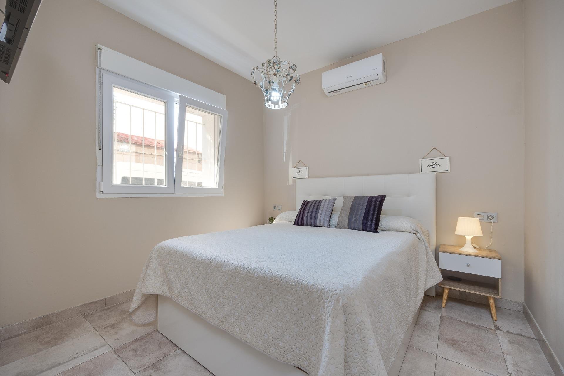 Herverkoop - Town House -
Torrevieja - Centro