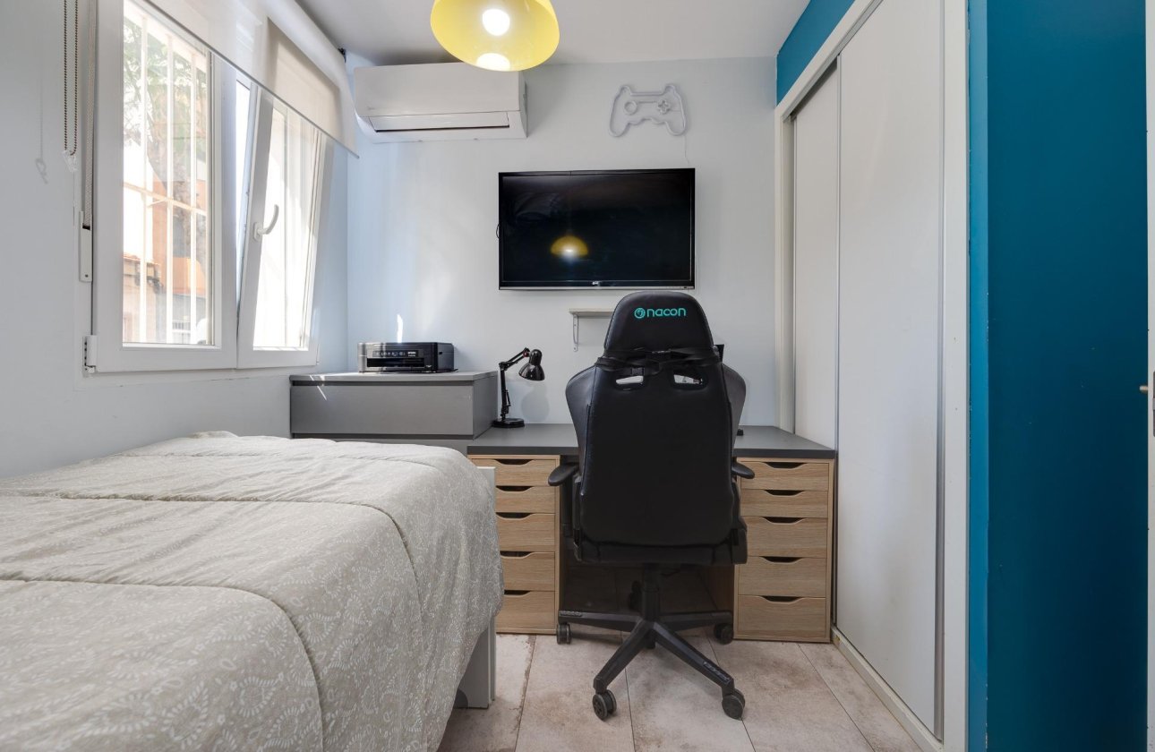 Herverkoop - Town House -
Torrevieja - Centro