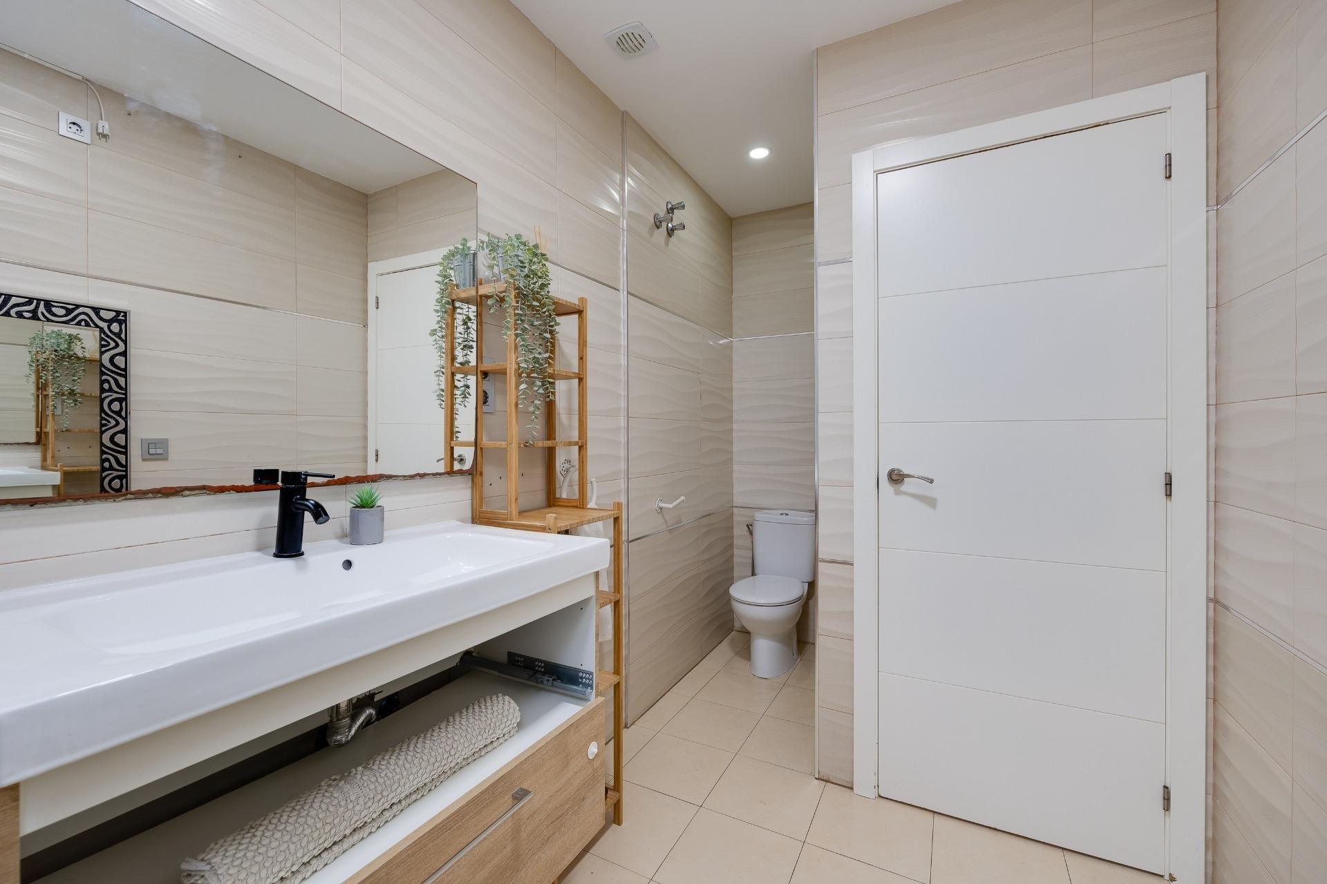 Herverkoop - Town House -
Torrevieja - Centro