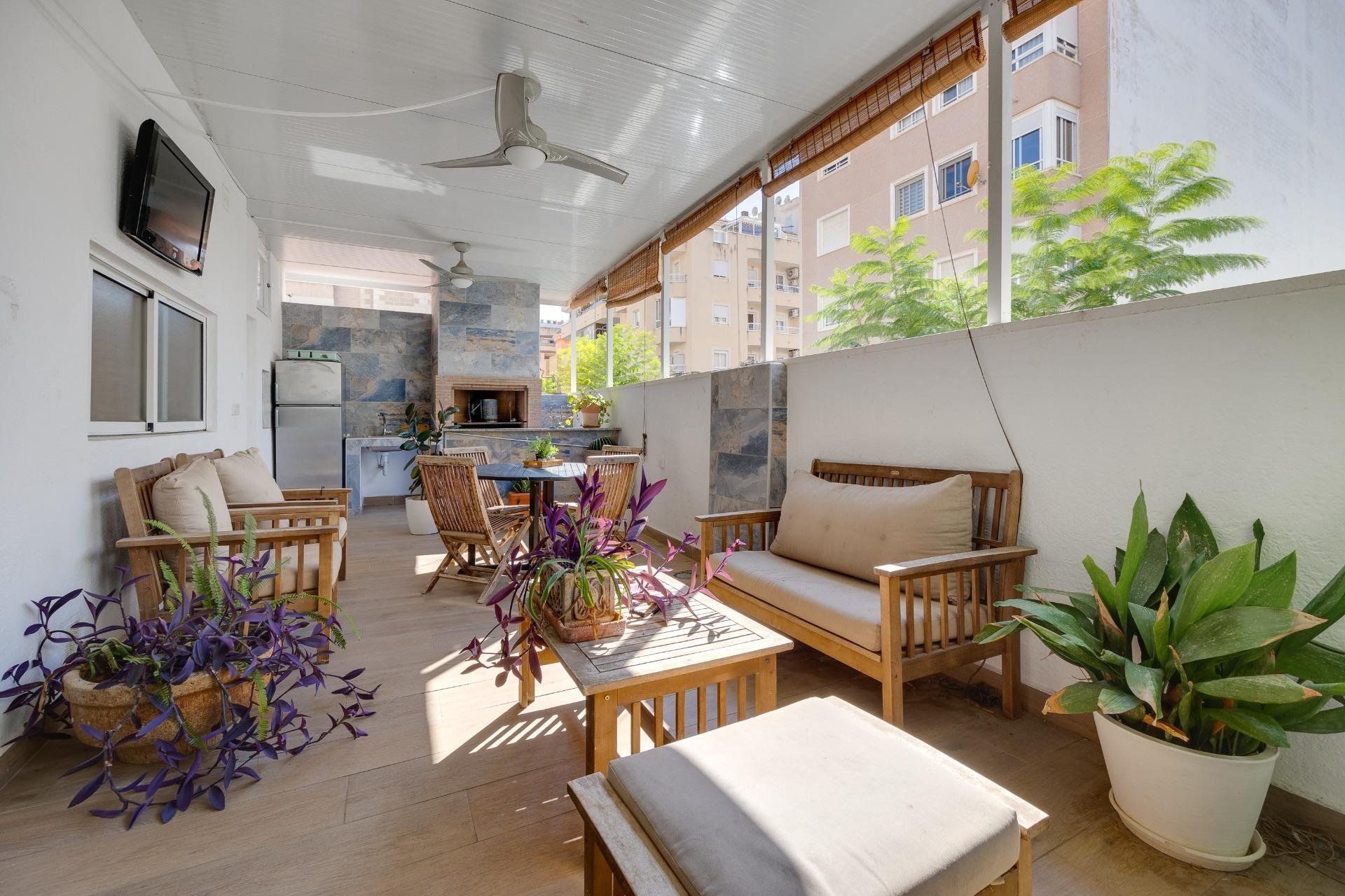 Herverkoop - Town House -
Torrevieja - Centro