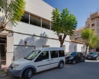 Herverkoop - Town House -
Torrevieja - Centro