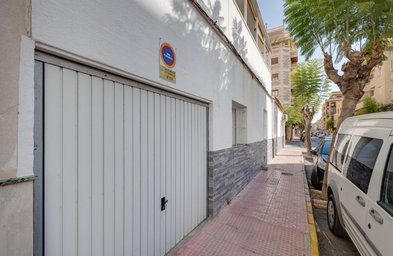 Herverkoop - Town House -
Torrevieja - Centro