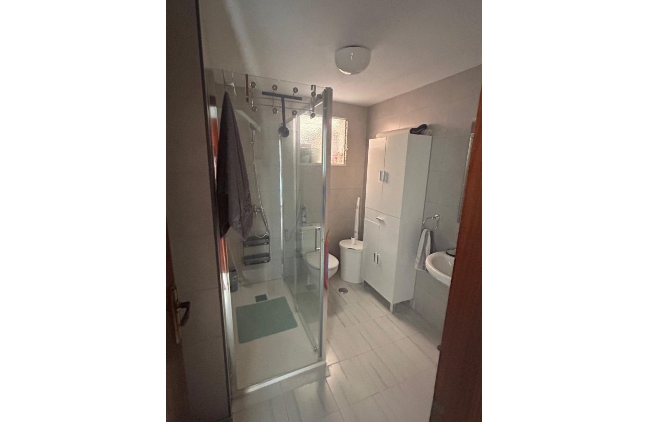 Herverkoop - Town House -
Torrevieja - Centro