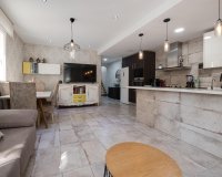 Herverkoop - Town House -
Torrevieja - Centro
